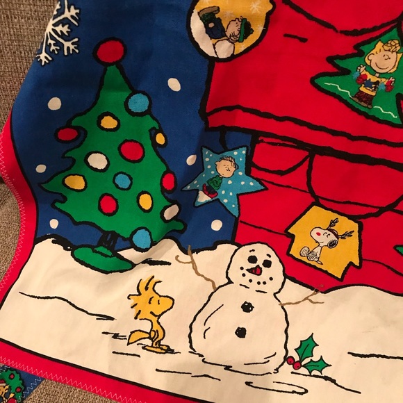 Snoopy Peanuts & Gang Christmas Apron - Picture 8 of 16